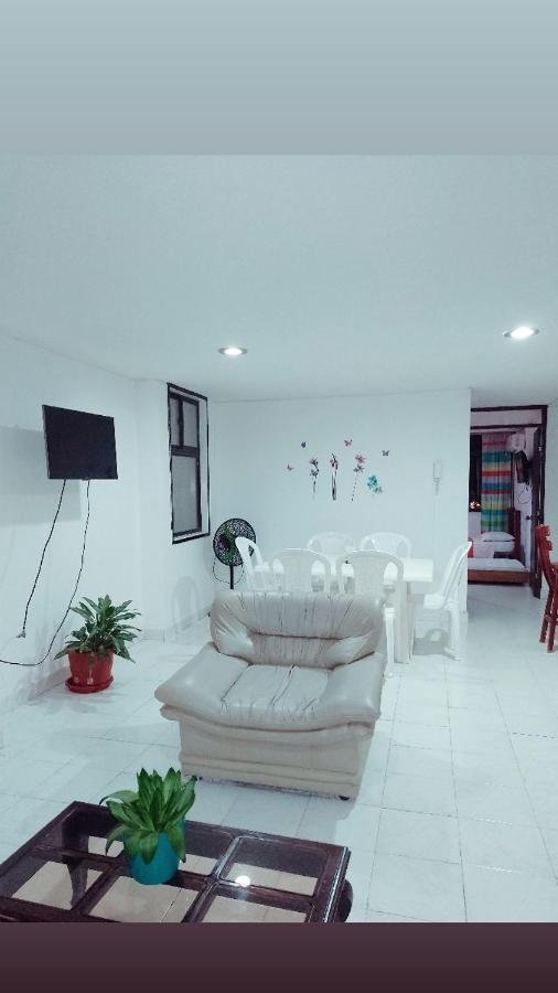 Apartamento Apartamento En El Rodadero, Edificio En Primera Linea De Playa!
